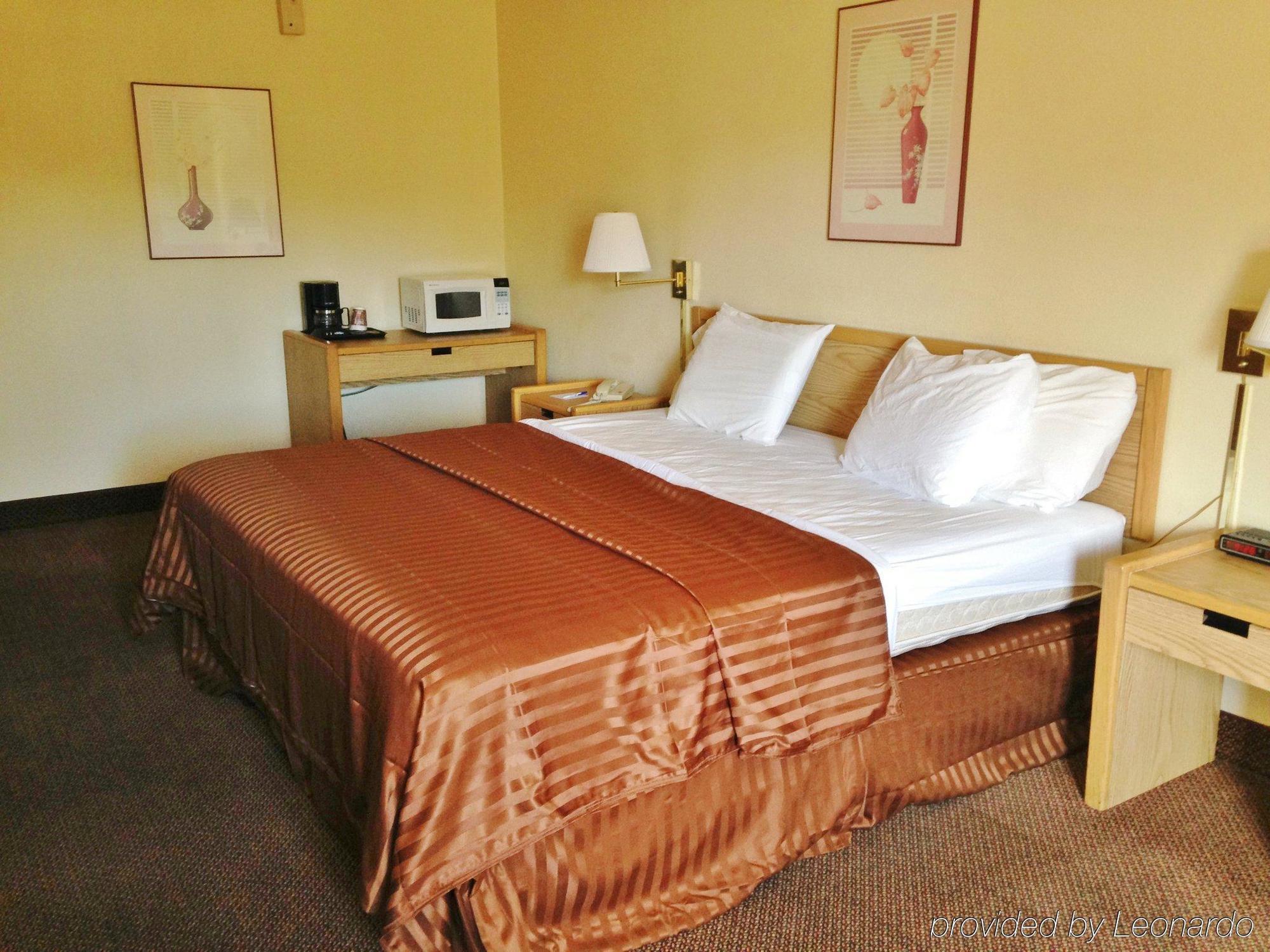 Days Inn By Wyndham Erie Kearsarge Exteriör bild