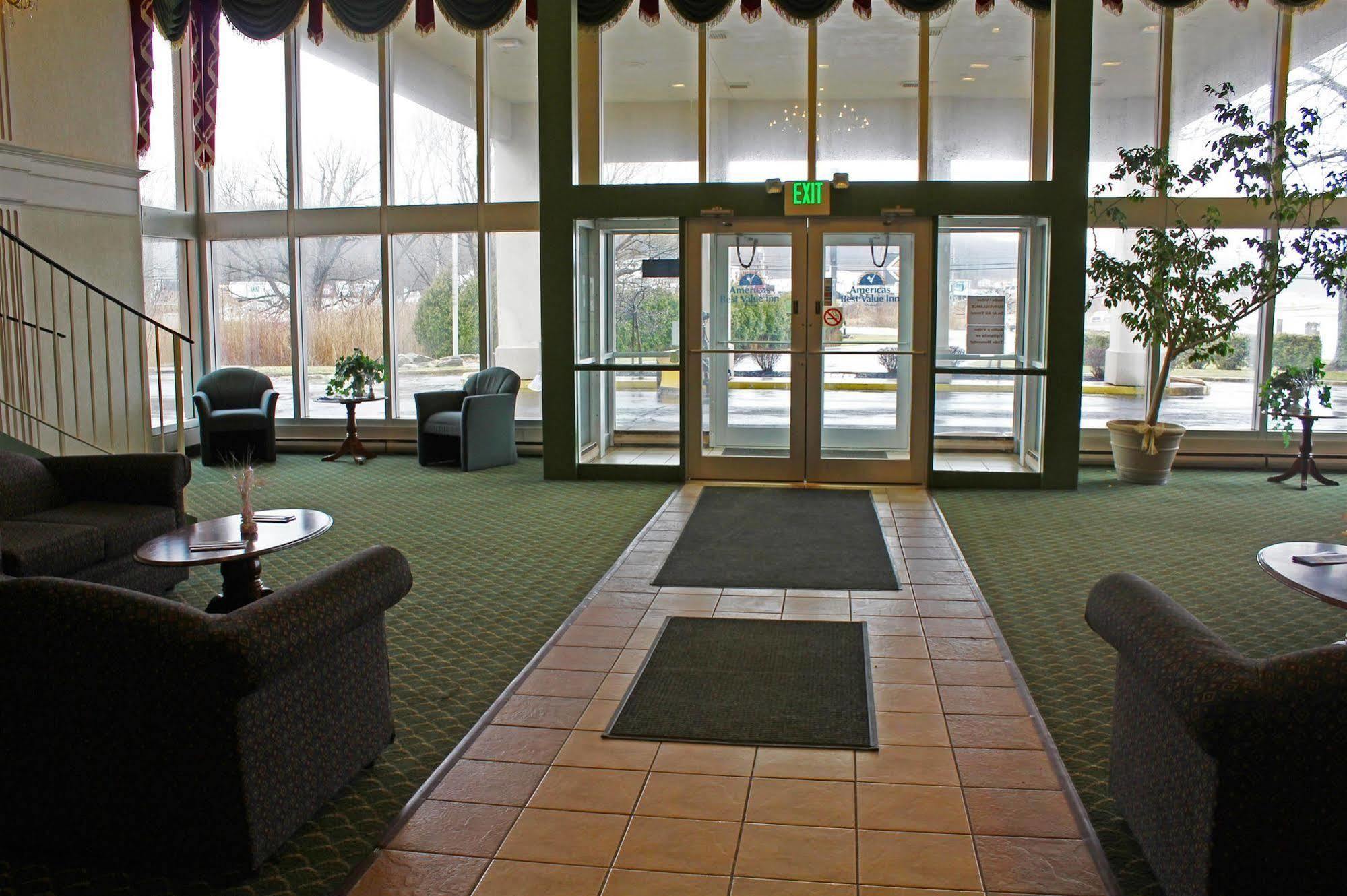 Days Inn By Wyndham Erie Kearsarge Exteriör bild